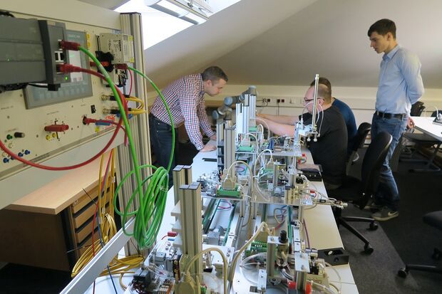 Fábrica modelo para la Universidad de Ciencias Aplicadas de Aquisgrán